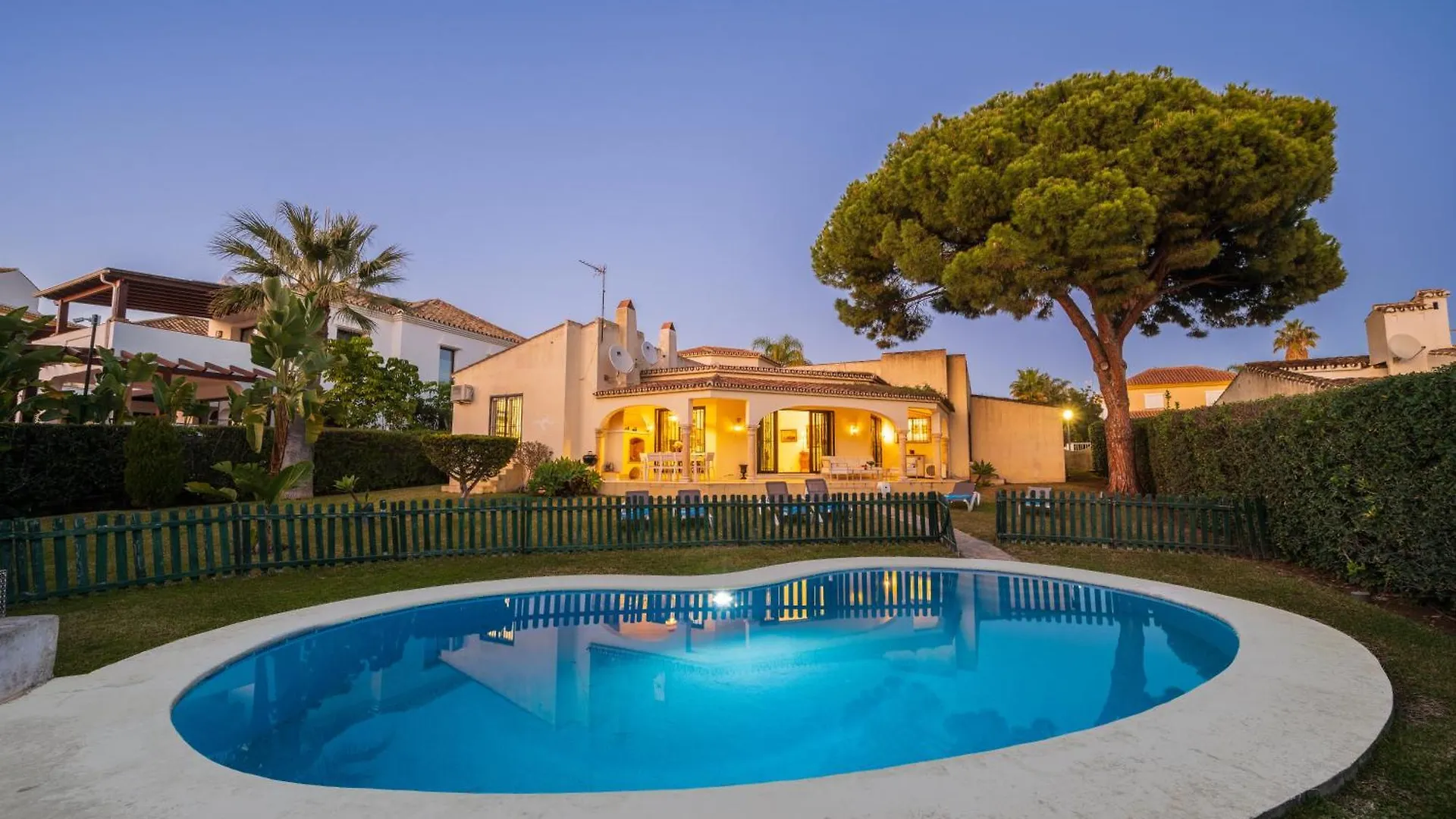 Holiday home Las Chapas Playa Typical Beach House. Marbella
